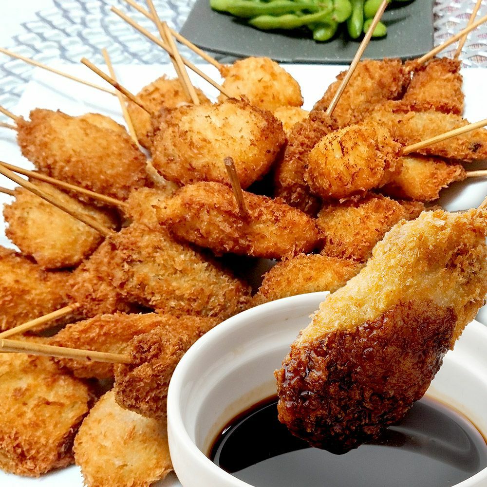豪華な串カツ(串揚げ)5種30本入りセット(4～6人前) 大阪の串カツソース付き 松阪牛、えびすもち豚、阿波尾鶏、淡路玉ねぎ、ひよく米餅各6本 ...